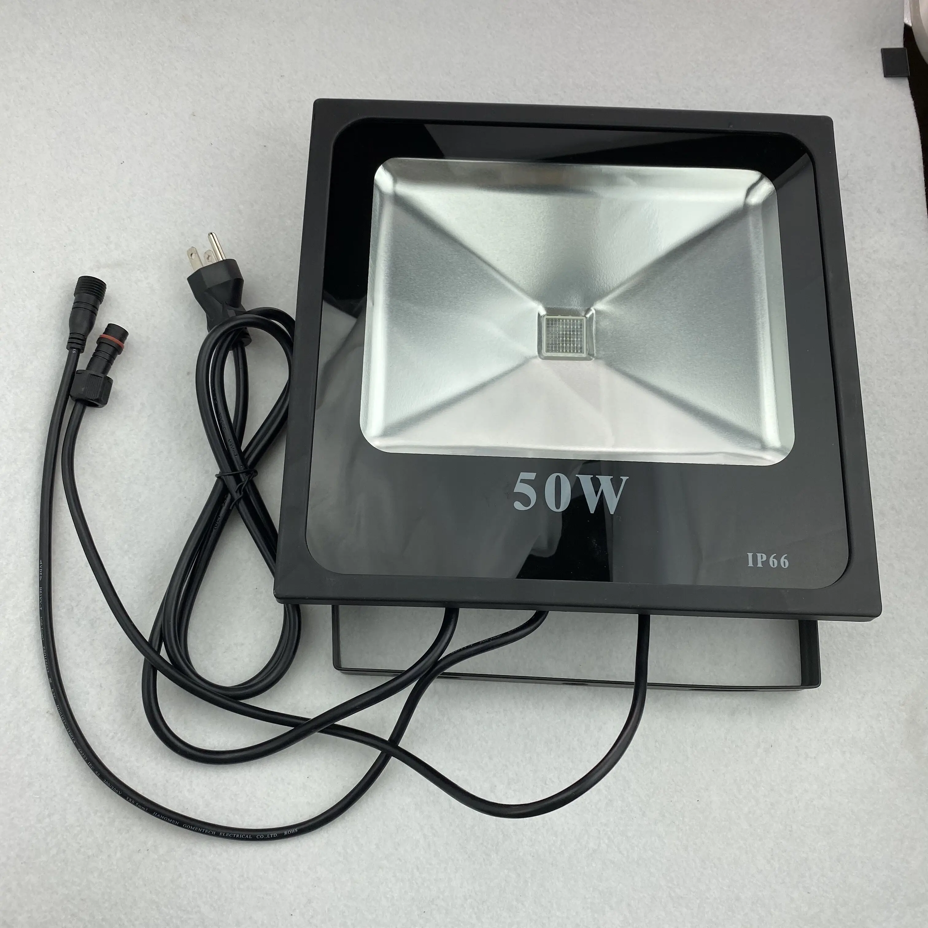 50 W RGB DMX sel ışık, AC85-265V giriş; doğrudan dmx denetleyicisi tarafından kontrol edilebilir; boyutu: L250XW230XH70 . ' - ' . 0