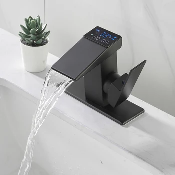 LCD Banyo Havzası Musluk dijital ekran lavabo bataryası Musluk Sıcak Soğuk evye musluğu Şelale Güverte Üstü Banyo batarya Dokunun